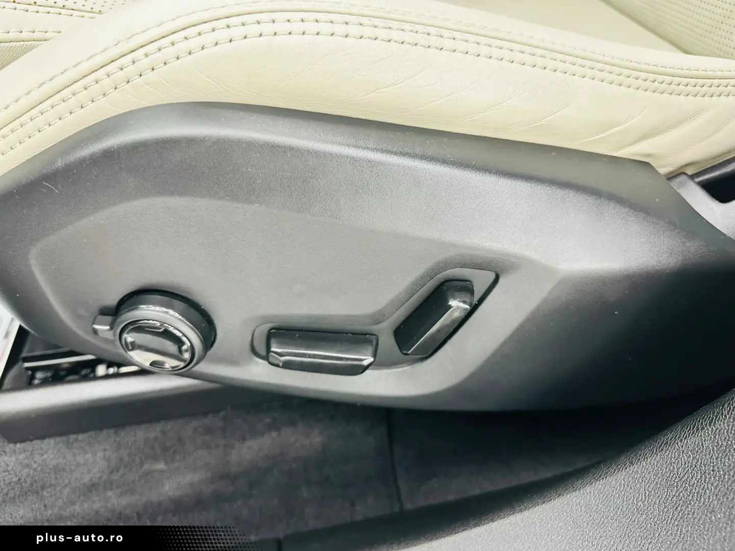 VOLVO XC60 2018 2.0D E6 4x4 Garantie 12 Luni Rate Avans 0 Do