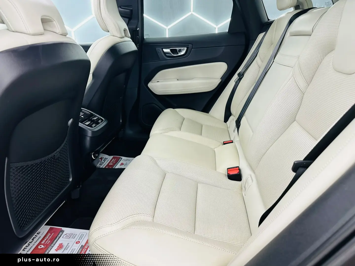 VOLVO XC60 2018 2.0D E6 4x4 Garantie 12 Luni Rate Avans 0 Do