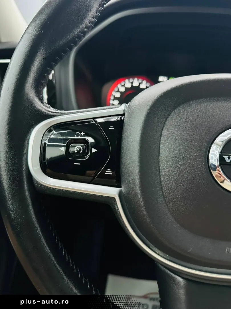 VOLVO XC60 2018 2.0D E6 4x4 Garantie 12 Luni Rate Avans 0 Do