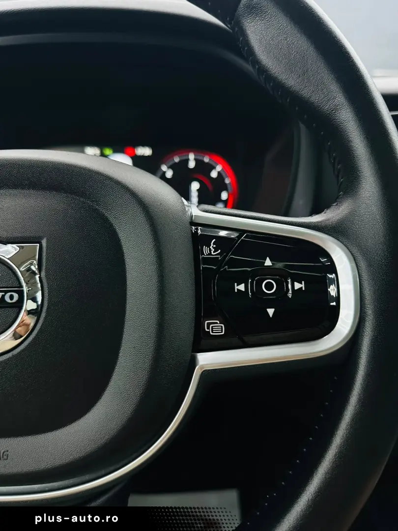 VOLVO XC60 2018 2.0D E6 4x4 Garantie 12 Luni Rate Avans 0 Do