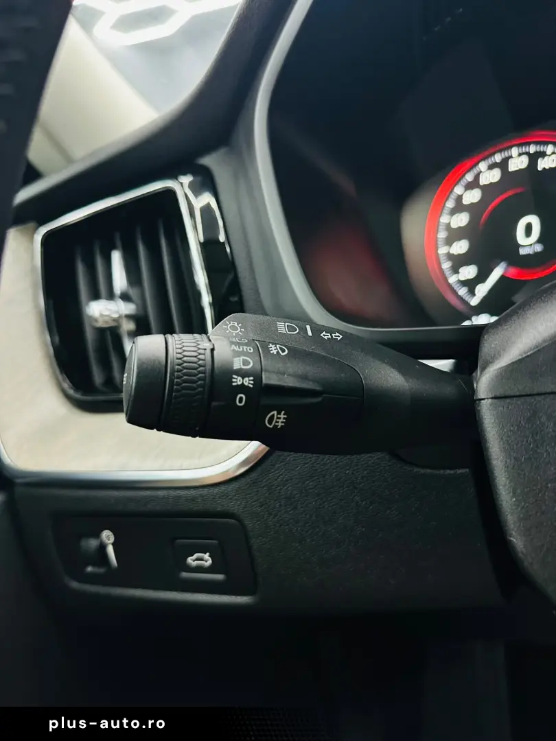VOLVO XC60 2018 2.0D E6 4x4 Garantie 12 Luni Rate Avans 0 Do