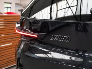 BMW XM 50e SITZBELÜFTUNG LASER 360  SPORTABGASANLAGE