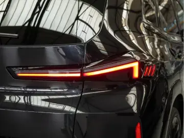 BMW XM 50e SITZBELÜFTUNG LASER 360  SPORTABGASANLAGE