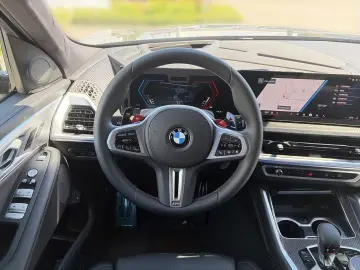 BMW XM 50e Hybrid Autobahnassist Massage Soft-Close