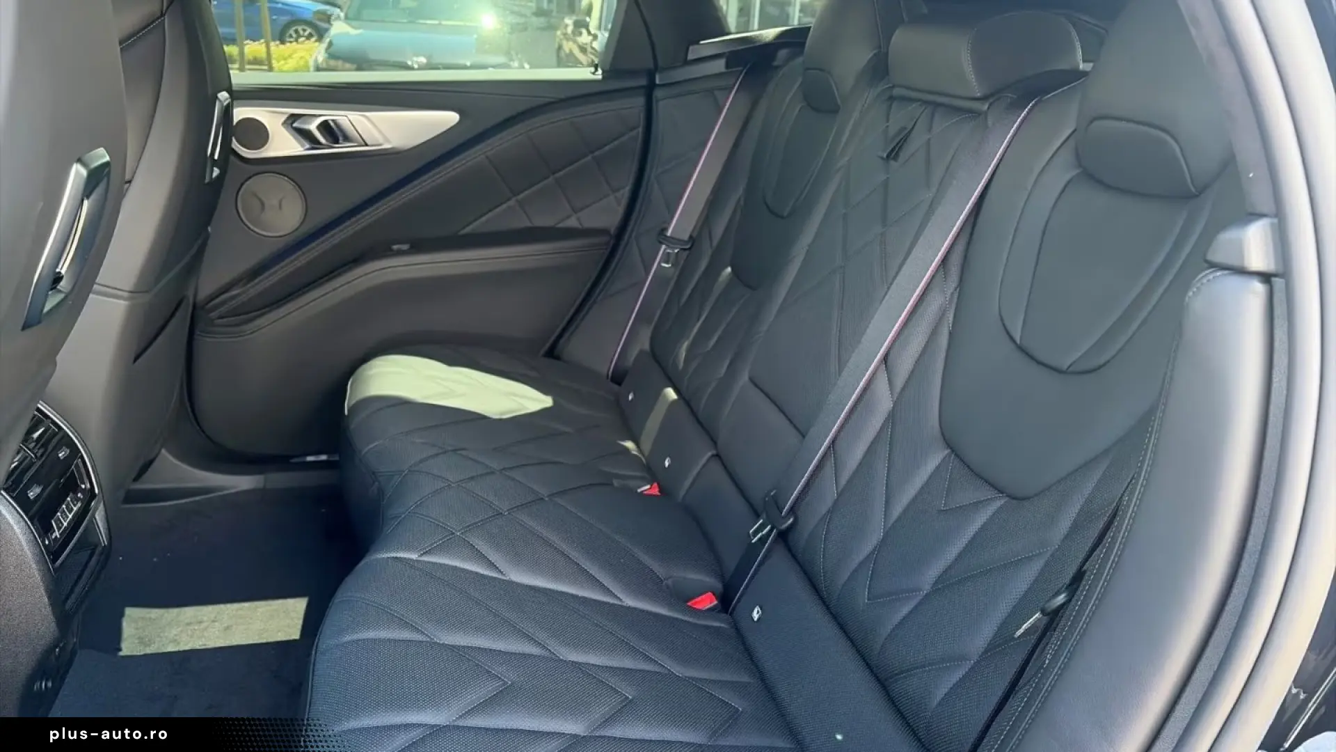 BMW XM 50e Hybrid Autobahnassist Massage Soft-Close