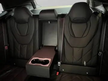 BMW XM 50e Driving Assist. Prof. Autobahnassist. AHK