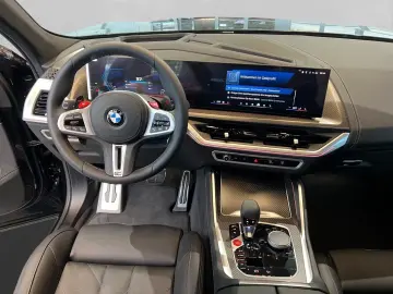 BMW XM 50e Driving Assist. Prof. Autobahnassist. AHK