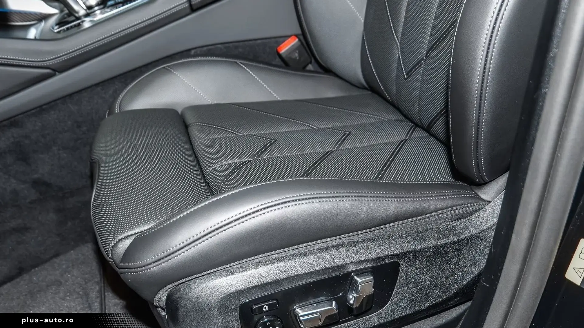BMW XM 50e HuD AHK Bowers&Wilkins Massage M Multisit