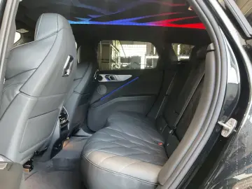 BMW XM 50e  AHK  Sitzbelüftung Harman Kardon DAB