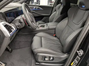 BMW XM 50e XM 50e AHK Driv Prof. HK Sound Massage