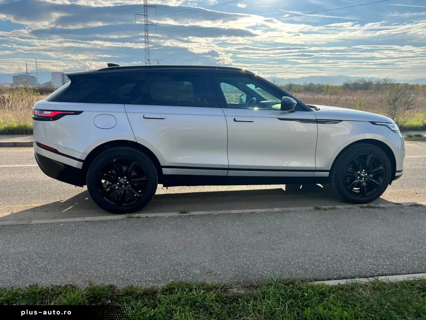 Land-Rover Range-Rover-Velar