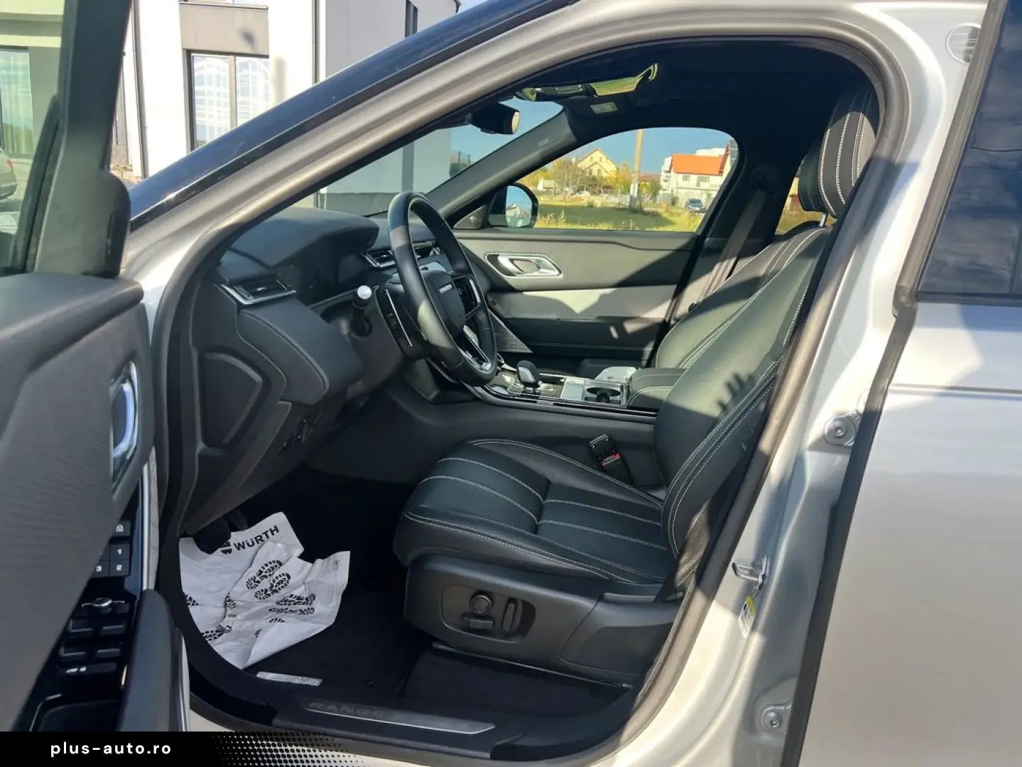 Land-Rover Range-Rover-Velar