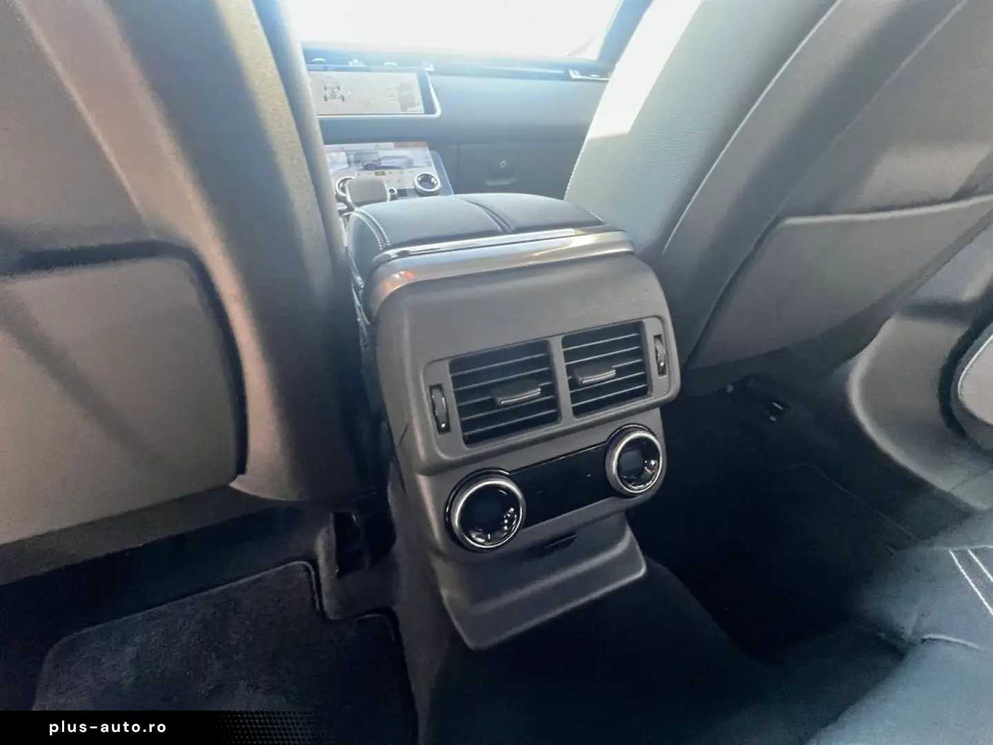 Land-Rover Range-Rover-Velar
