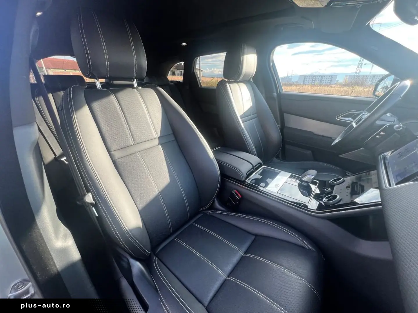Land-Rover Range-Rover-Velar