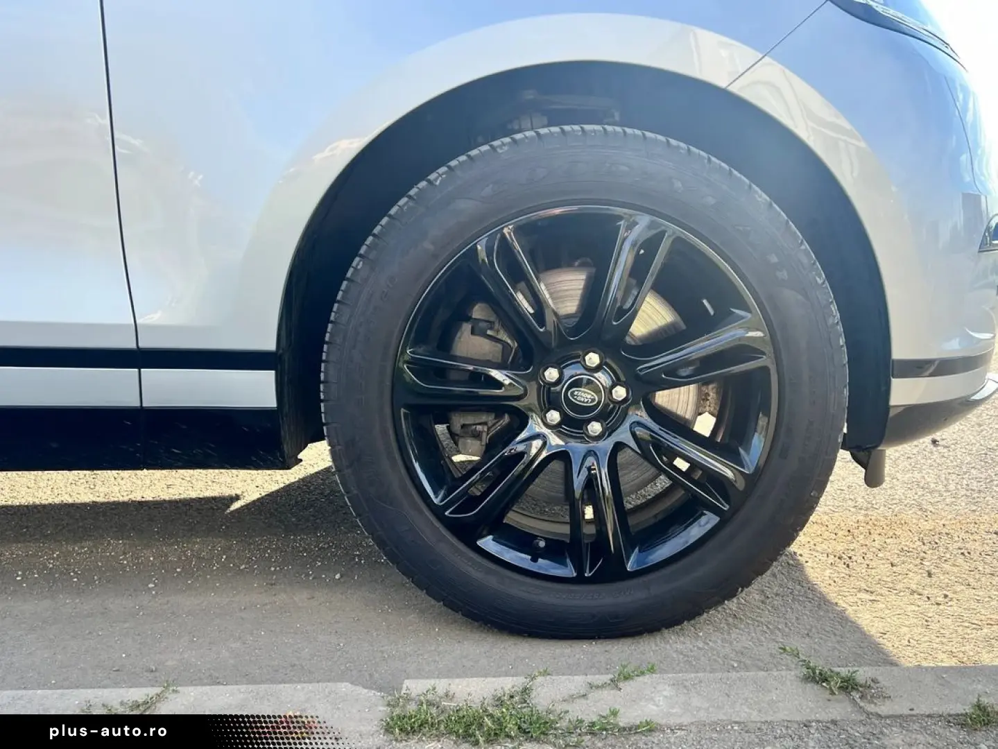 Land-Rover Range-Rover-Velar