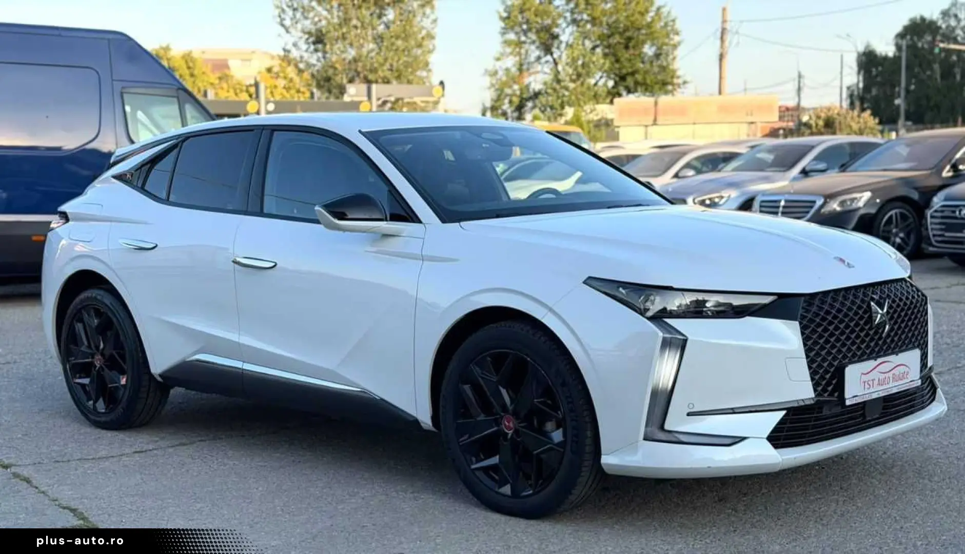 Ds-Automobiles Dsa-Ds4