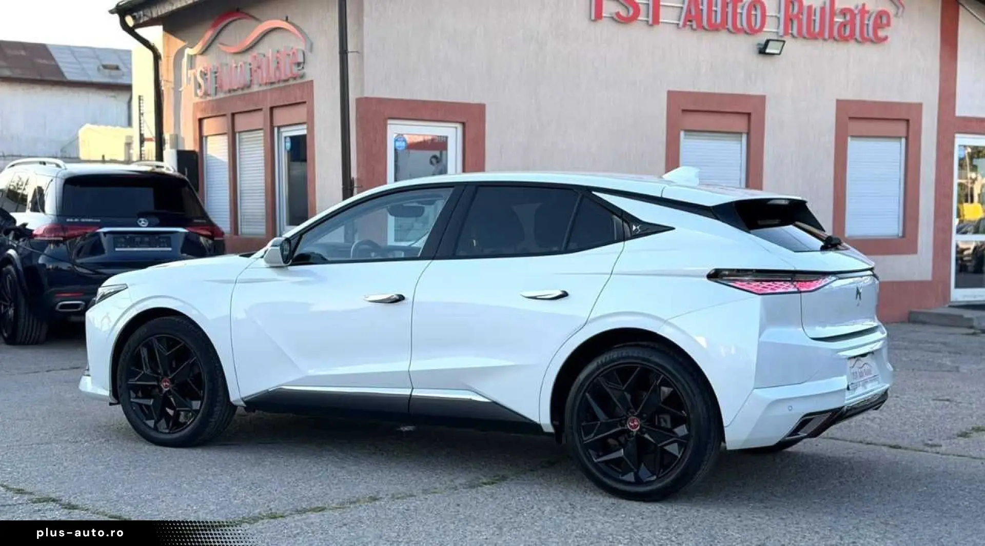 Ds-Automobiles Dsa-Ds4