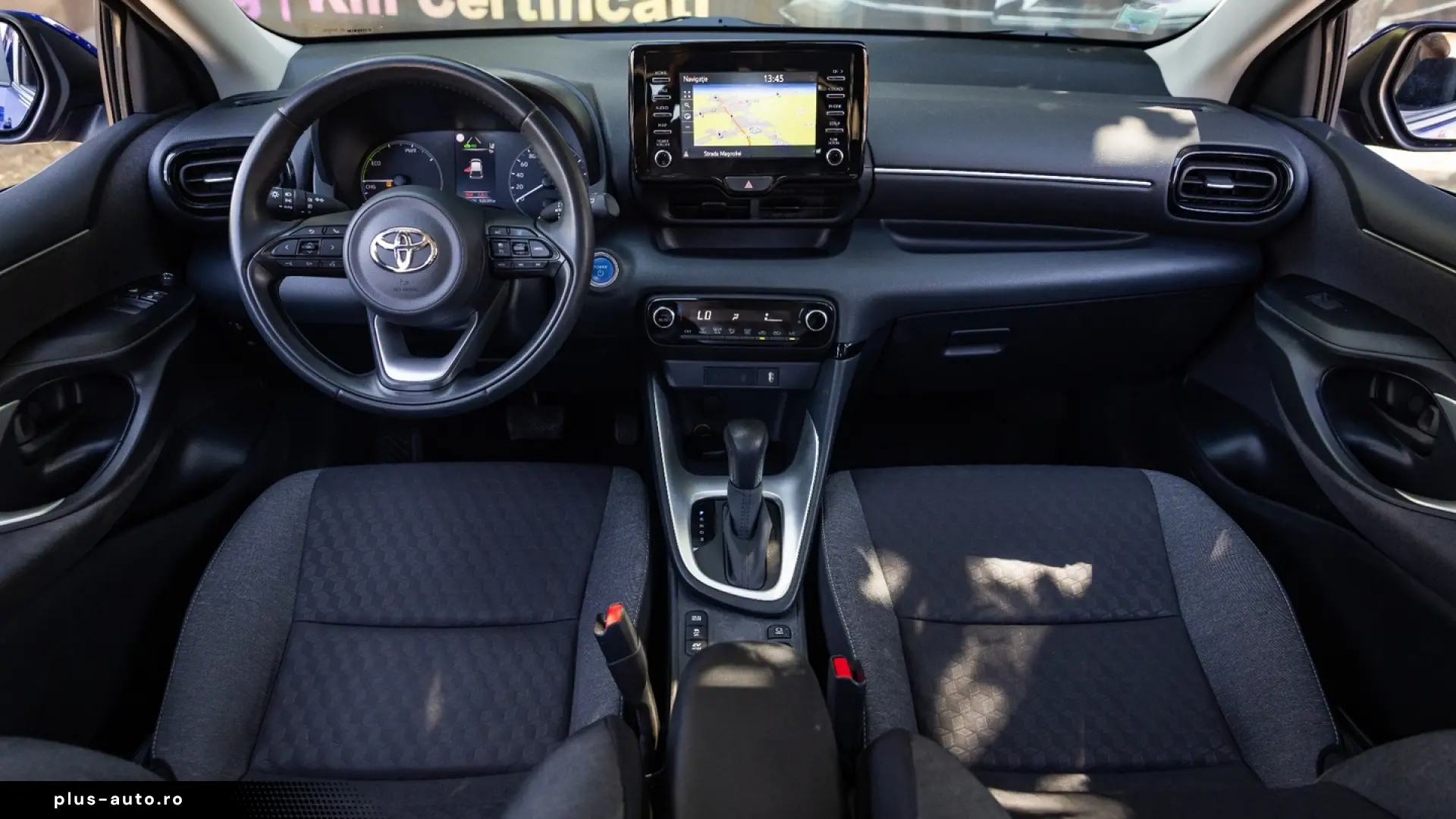 Toyota Yaris 1.5 VVT-i HSD Exclusive Style