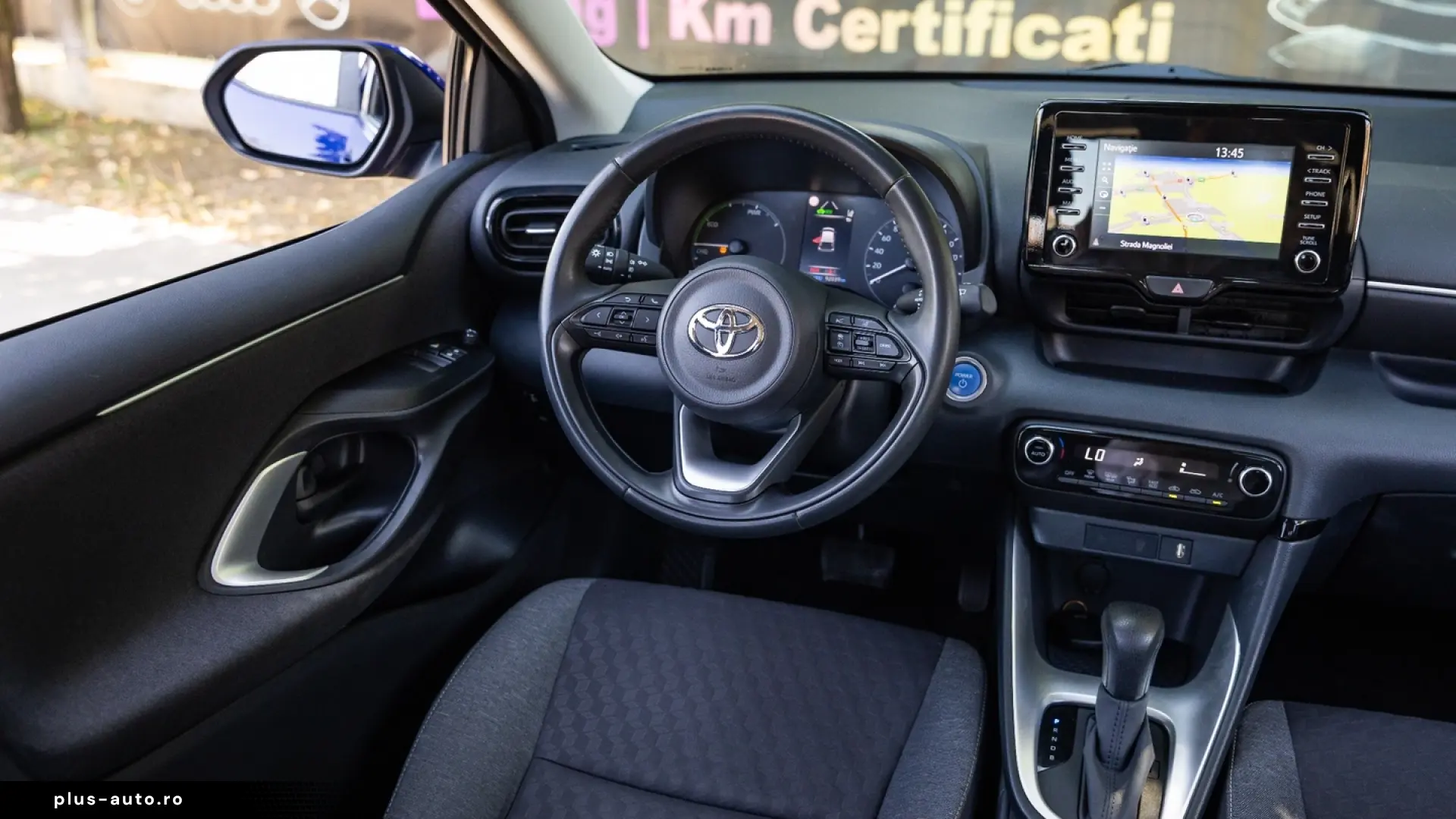 Toyota Yaris 1.5 VVT-i HSD Exclusive Style