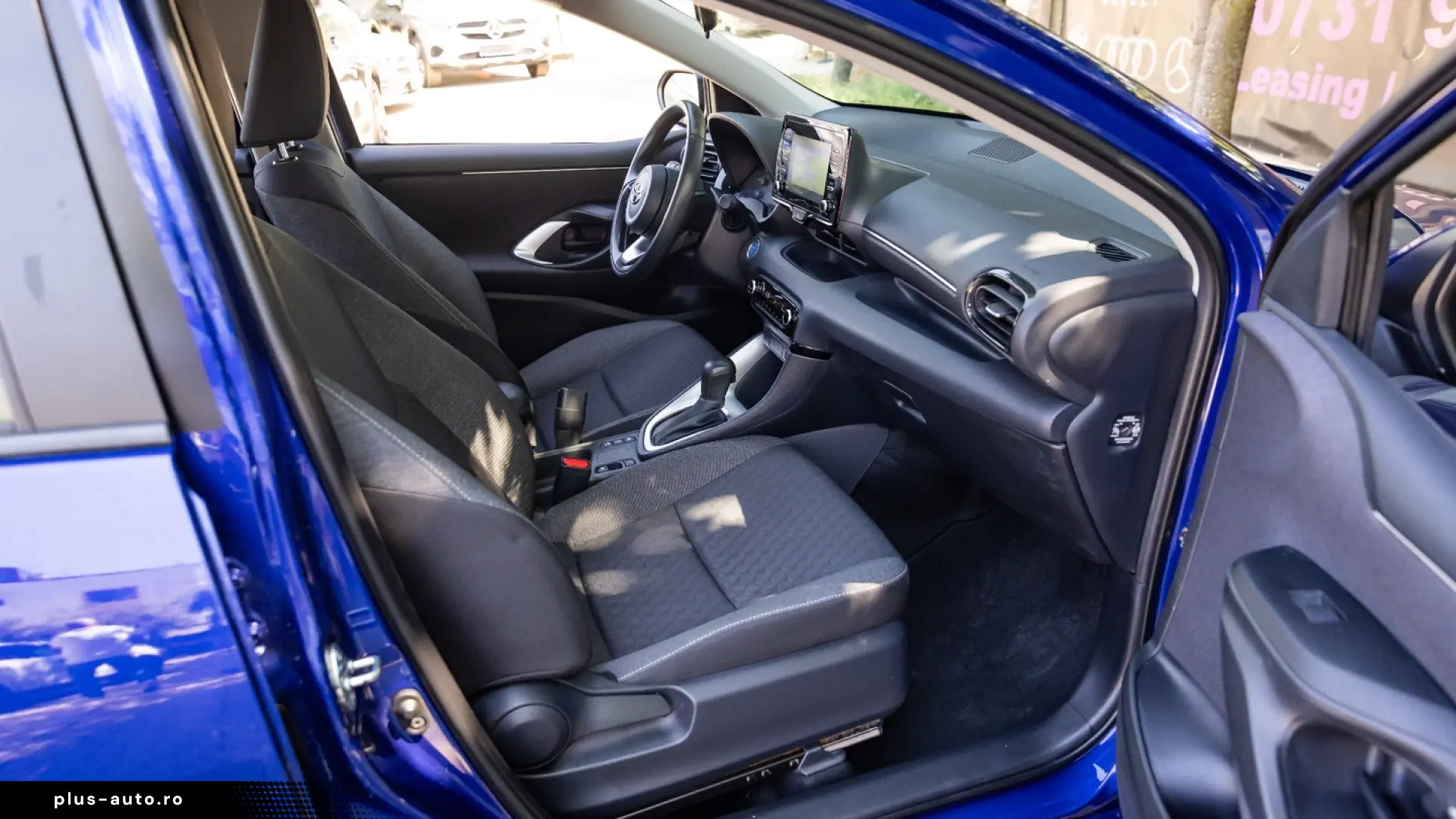 Toyota Yaris 1.5 VVT-i HSD Exclusive Style