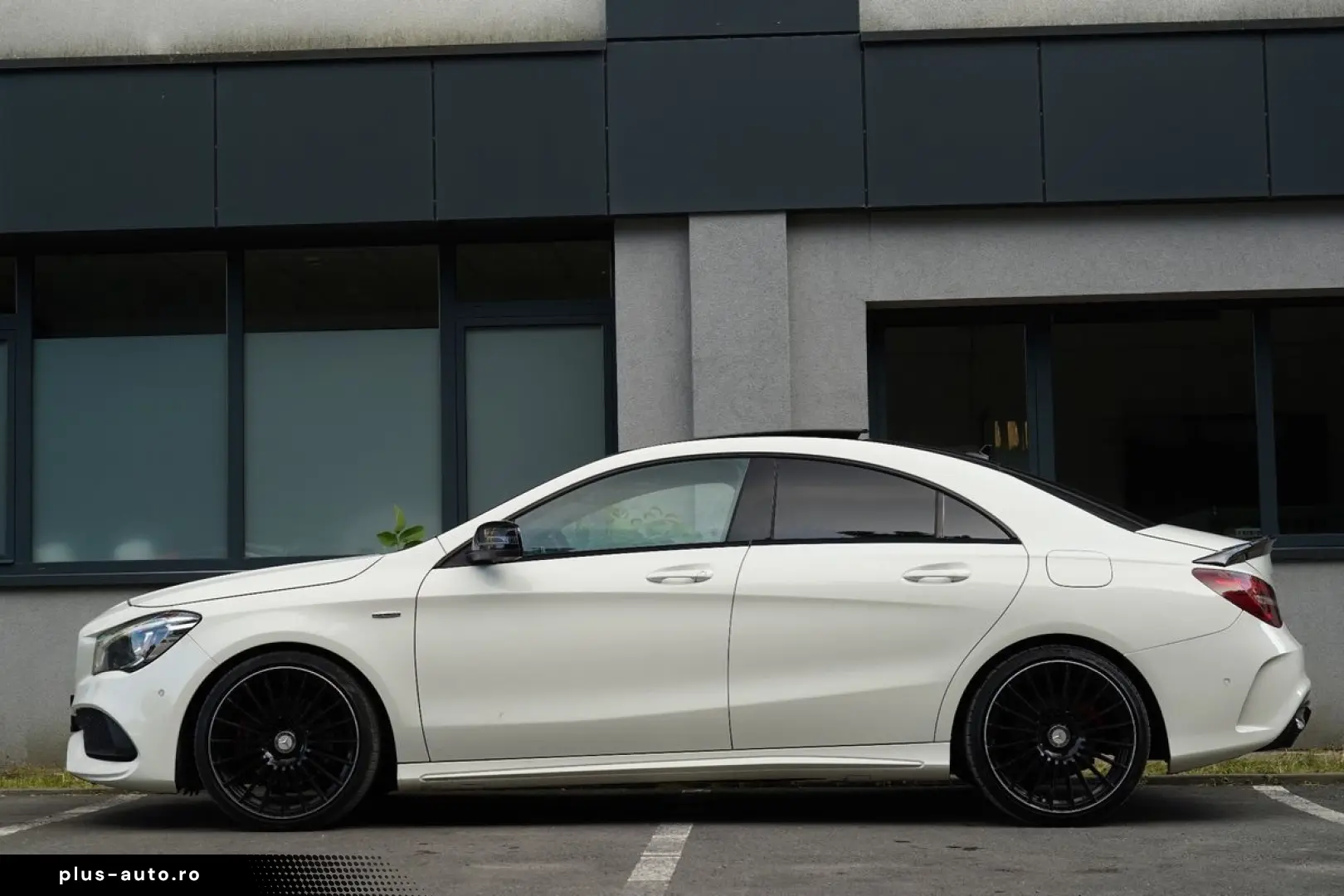 Mercedes-Benz Cla-250