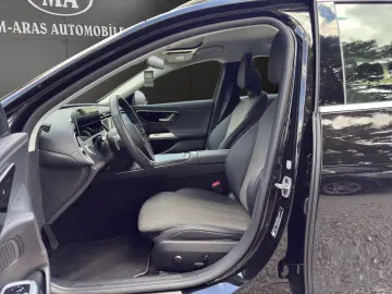 Mercedes-Benz E 220d T-4Matic Avantgarde