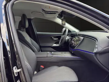 Mercedes-Benz E 220d T-4Matic Avantgarde