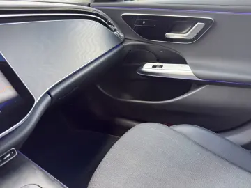 Mercedes-Benz E 220d T-4Matic Avantgarde