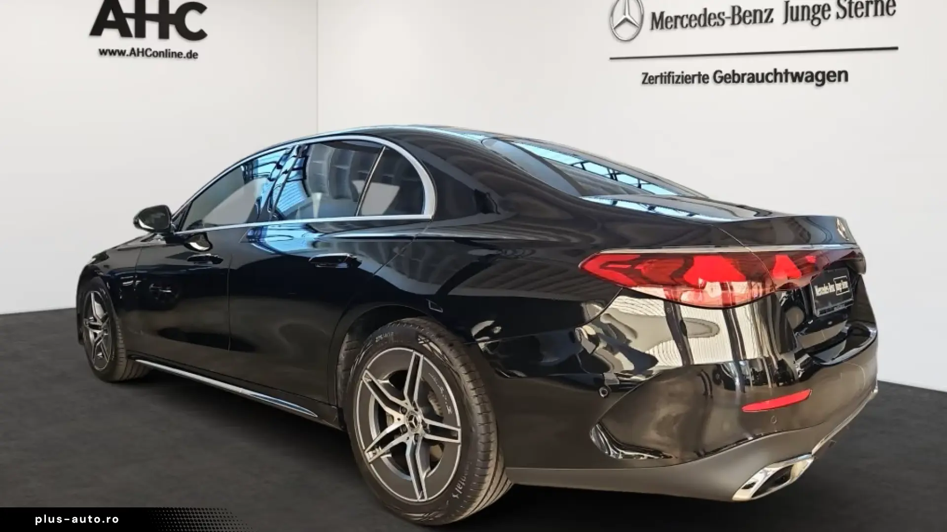 Mercedes-Benz E 220 d AMG Distronic  Pano LED 360  Memory