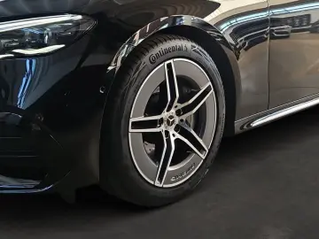 Mercedes-Benz E 220 d AMG Distronic  Pano LED 360  Memory