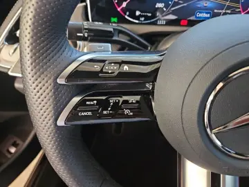 Mercedes-Benz E 220 d AMG Distronic  Pano LED 360  Memory