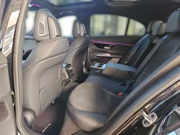 Mercedes-Benz E 220 d AMG Distronic  Pano LED 360  Memory