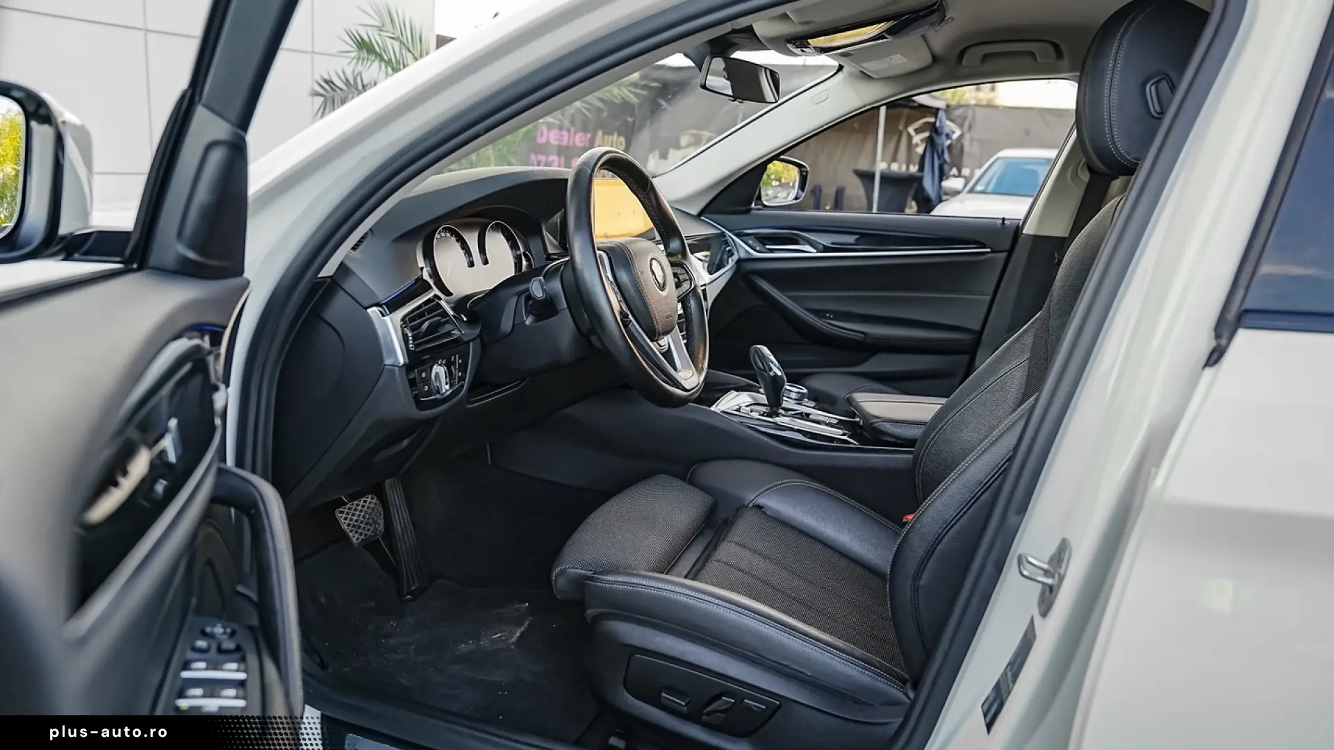 BMW Seria 5 520d Aut. Sport Line