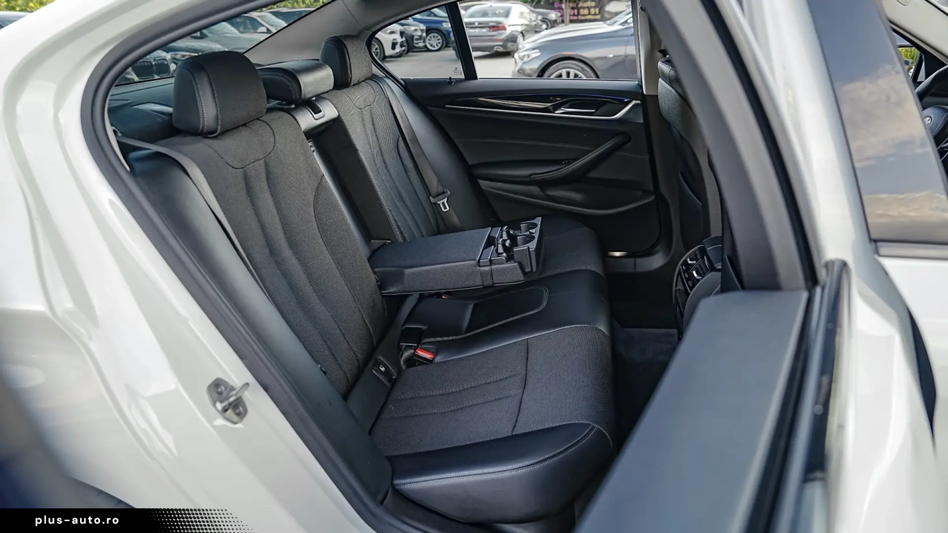 BMW Seria 5 520d Aut. Sport Line