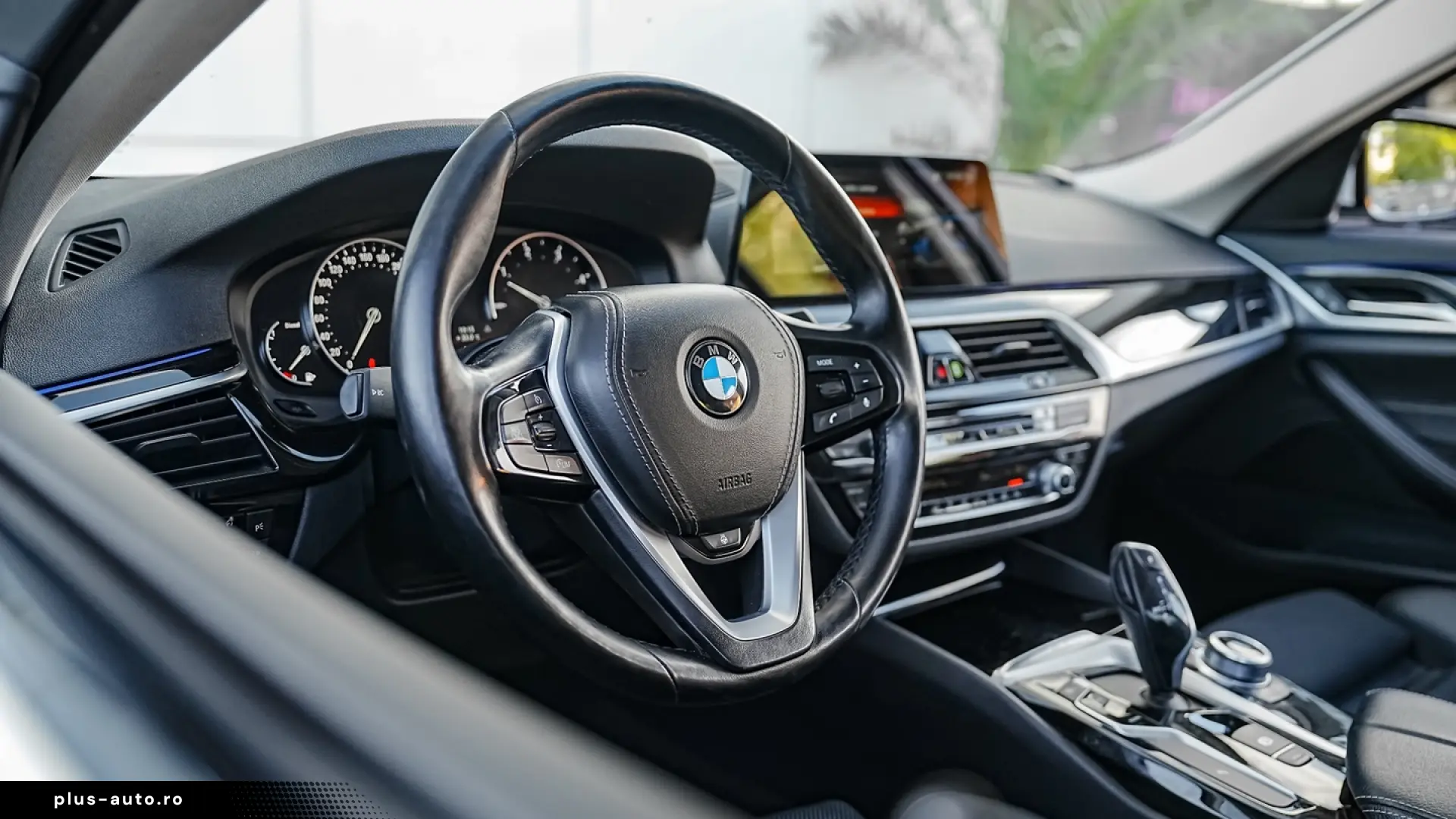 BMW Seria 5 520d Aut. Sport Line