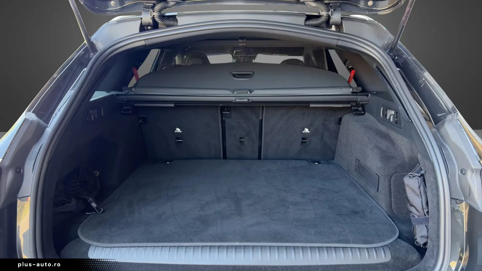 Mercedes-Benz E 53 AMG T Hybrid 4M  Superscreen 360