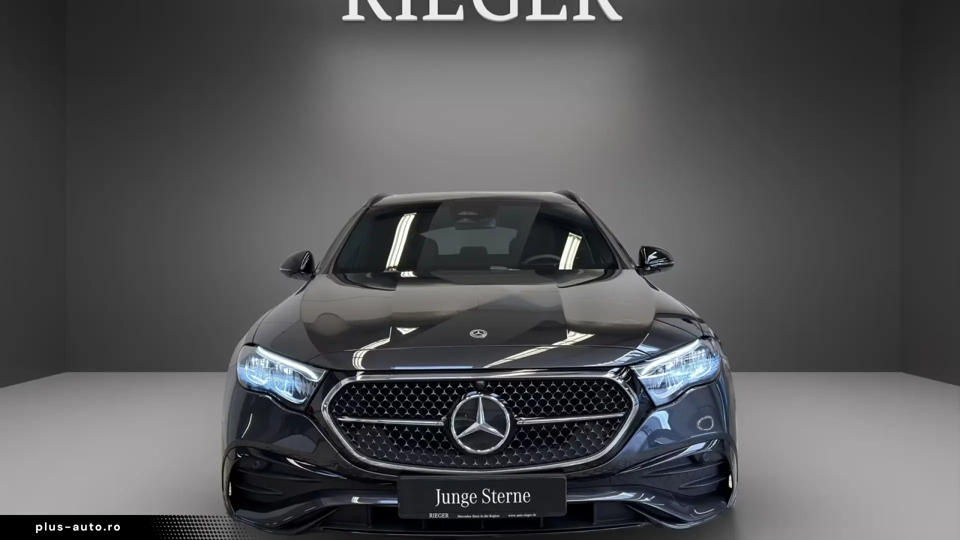 Mercedes-Benz E 220 T d AMG Pano NIGHT Keyles Totwinkel 19