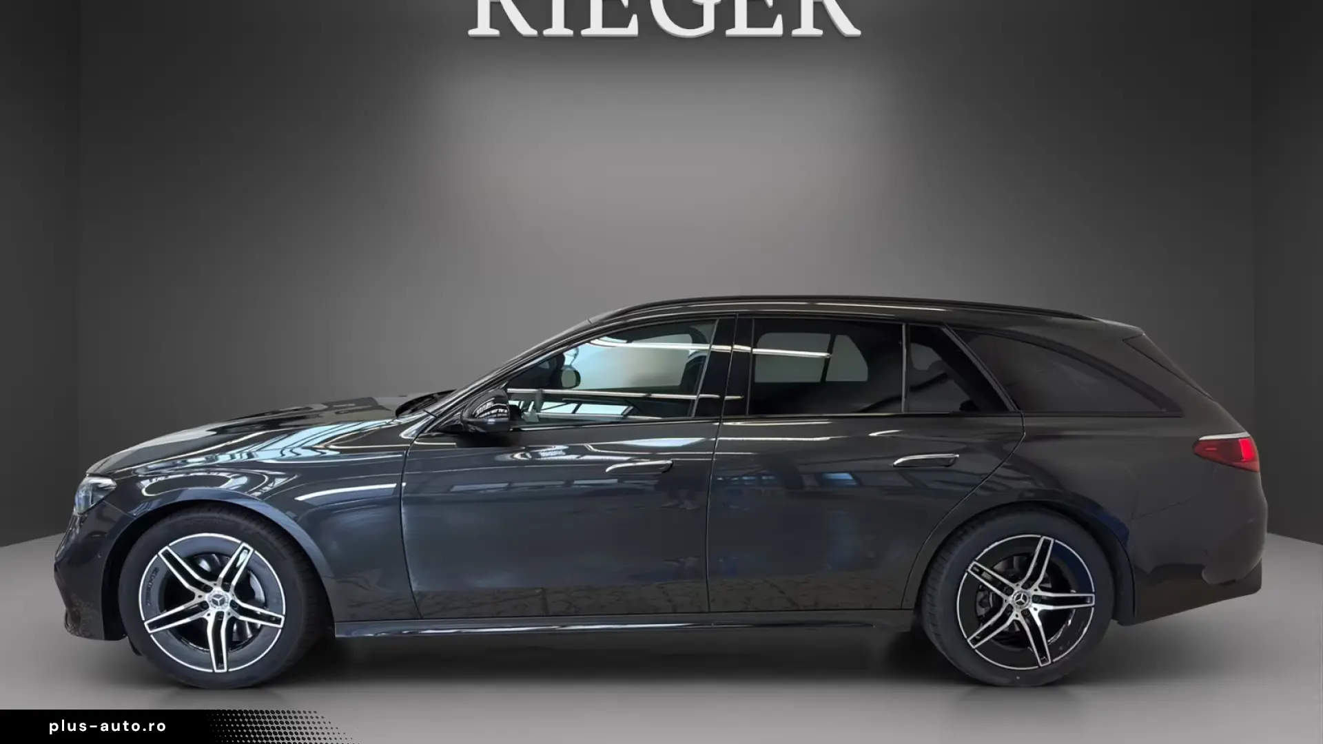 Mercedes-Benz E 220 T d AMG Pano NIGHT Keyles Totwinkel 19