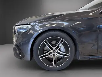 Mercedes-Benz E 220 T d AMG Pano NIGHT Keyles Totwinkel 19