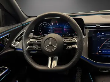 Mercedes-Benz E 220 T d AMG Pano NIGHT Keyles Totwinkel 19