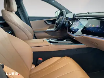 Mercedes-Benz E 220d Superscreen Burmester Ventilation