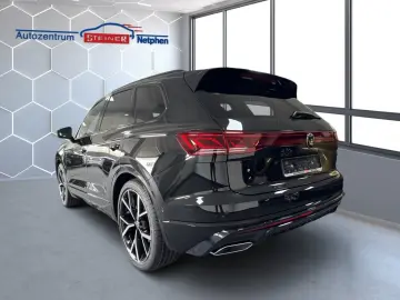 Volkswagen Touareg R-Line TDI 4MOTION Final Edition VOLL !