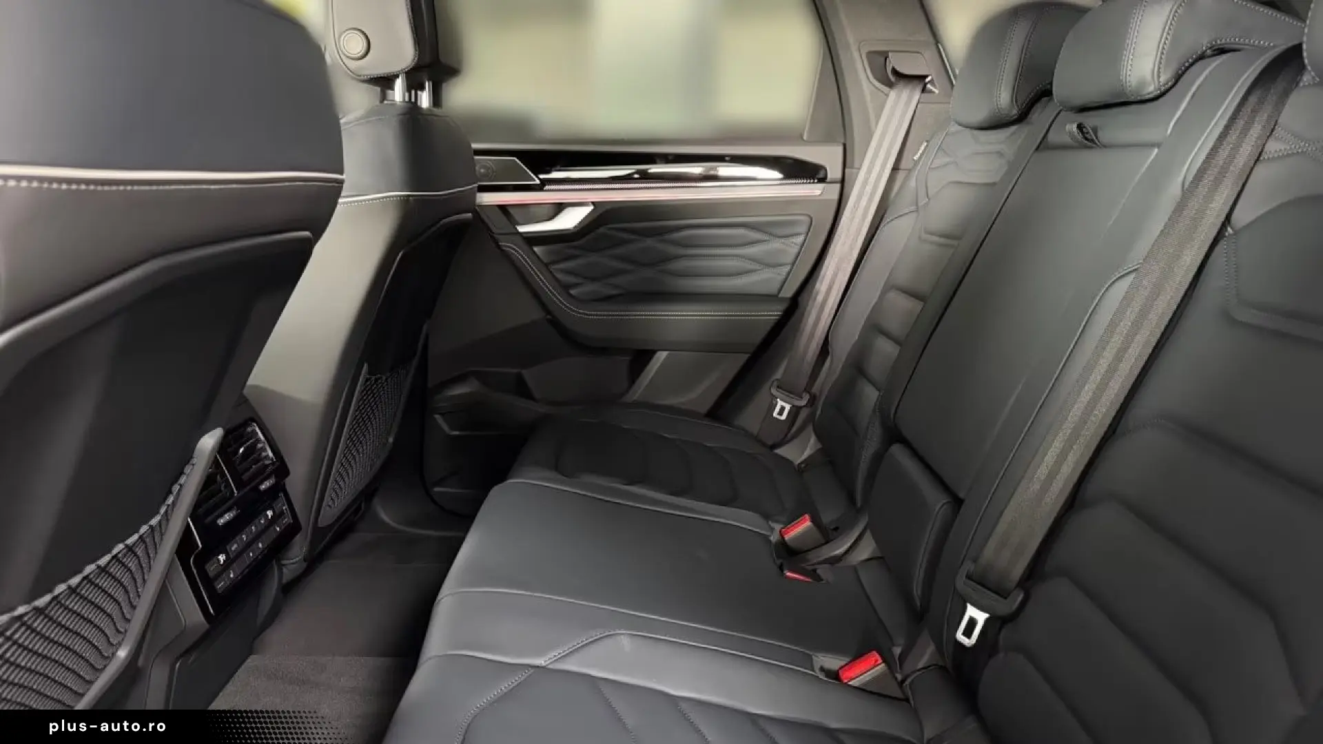 Volkswagen Touareg R-Line TDI 4MOTION Final Edition VOLL !