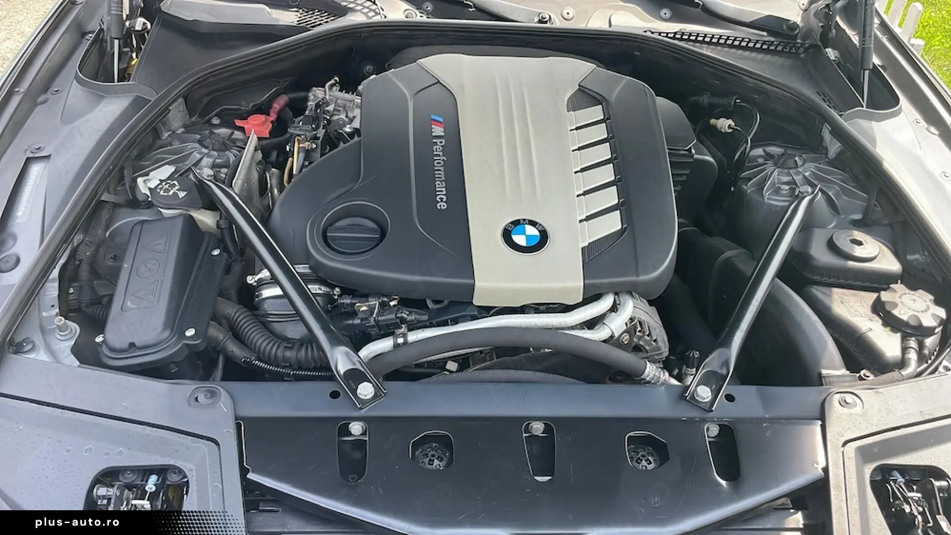 BMW M550