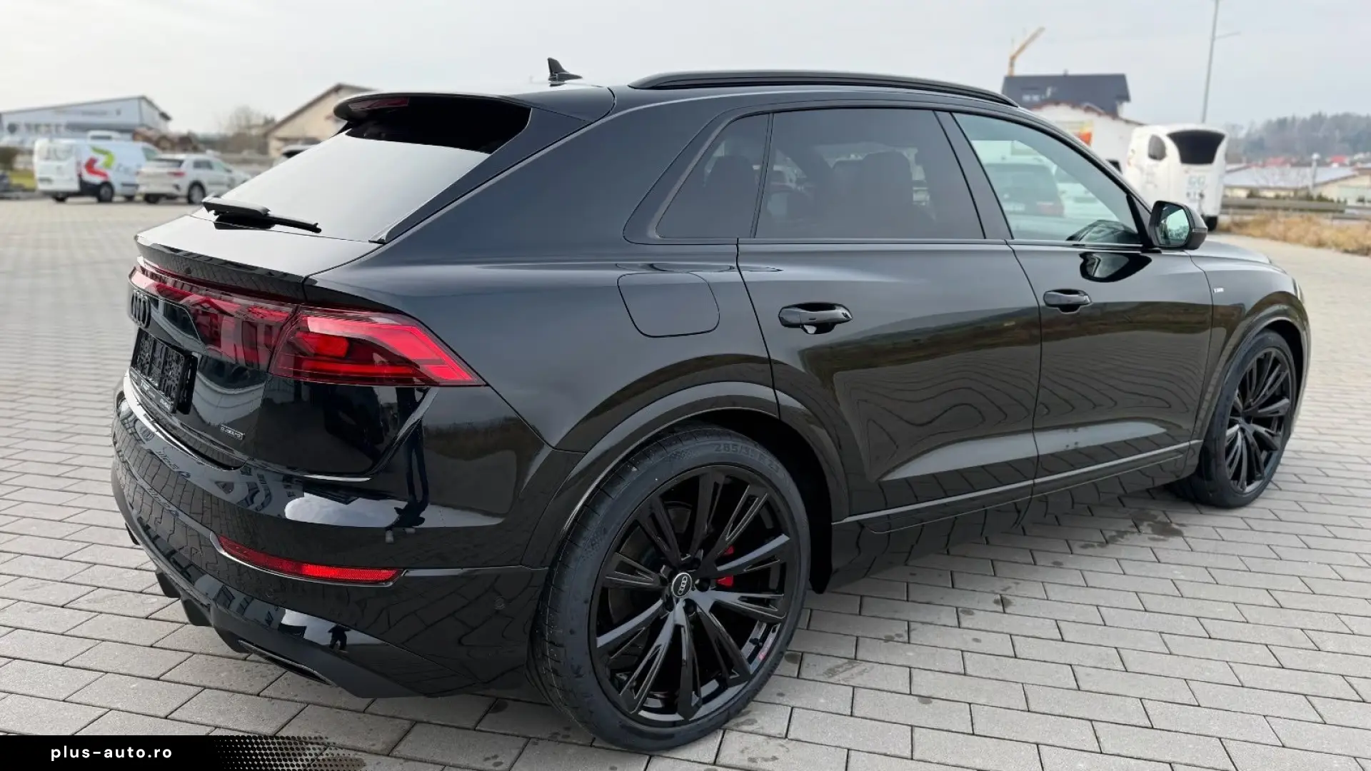 Audi Q8 TDI  STANDHEIZUNG AHK PANO HUD B&O
