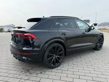 Audi Q8 TDI  STANDHEIZUNG AHK PANO HUD B&O