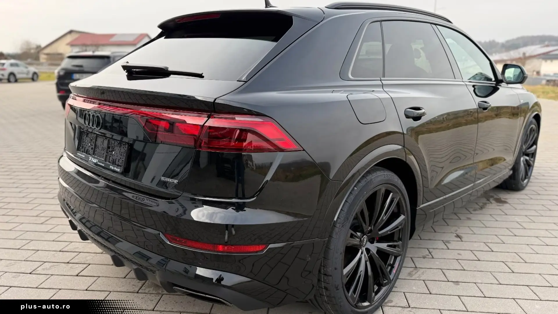 Audi Q8 TDI  STANDHEIZUNG AHK PANO HUD B&O
