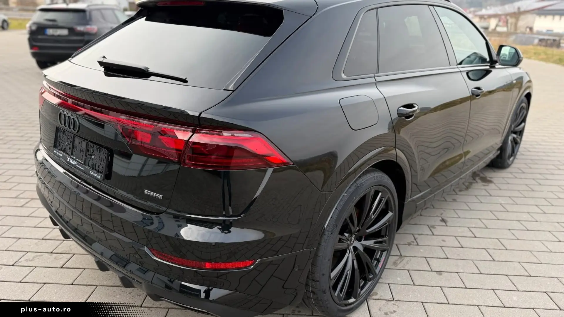 Audi Q8 TDI  STANDHEIZUNG AHK PANO HUD B&O