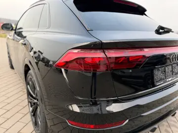 Audi Q8 TDI  STANDHEIZUNG AHK PANO HUD B&O