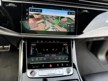 Audi Q8 TDI  STANDHEIZUNG AHK PANO HUD B&O